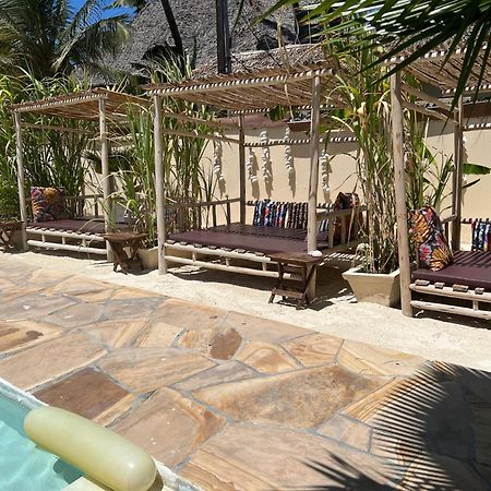 Residence Gadea&Gadea Garden Italian Restaurant Jambiani  Bagian luar foto