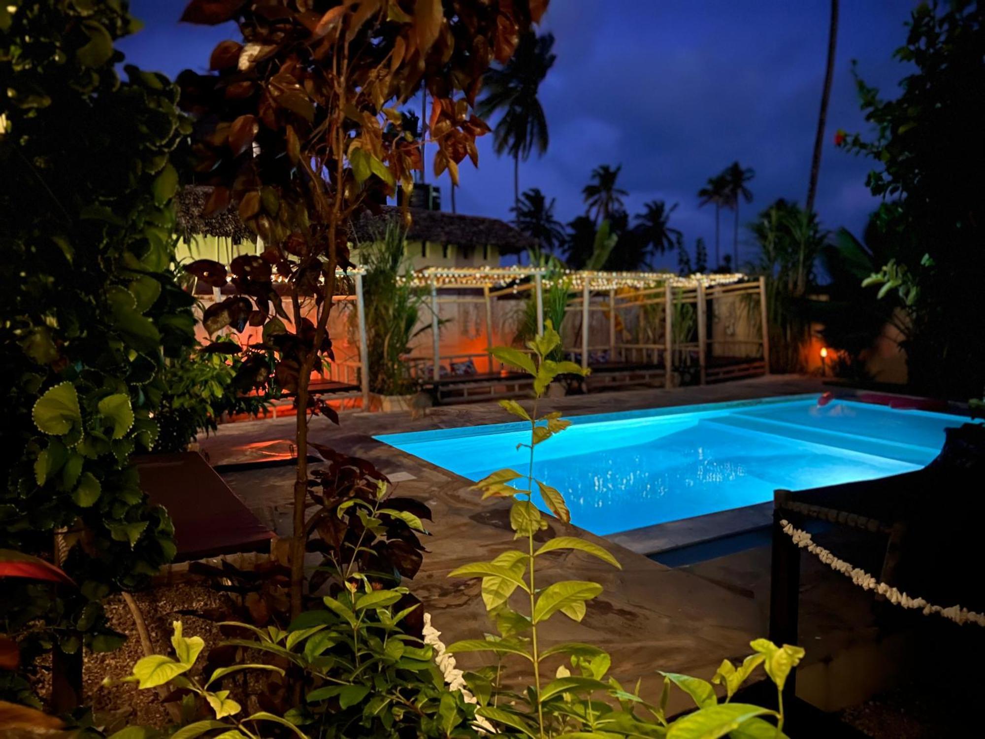 Residence Gadea&Gadea Garden Italian Restaurant Jambiani  Bagian luar foto