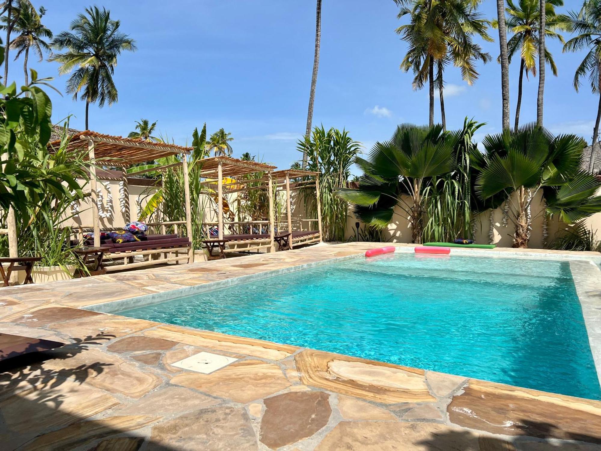 Residence Gadea&Gadea Garden Italian Restaurant Jambiani  Bagian luar foto